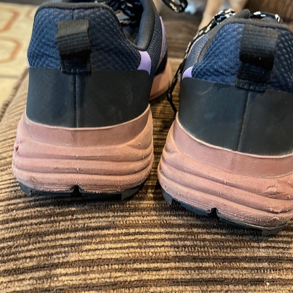 Veja
Dekkan Shoes - Picture 4 of 10